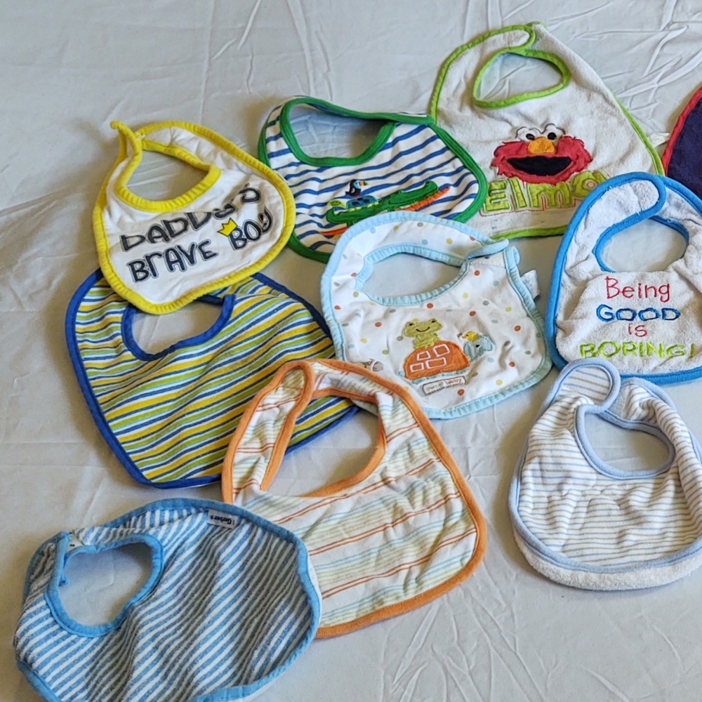 15 Bibs - Picture 3 of 3